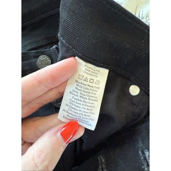 EUC Everlane Cigarette Black Jean, size 29 - Picture 6 of 6